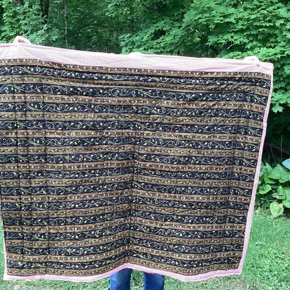 NWT. Hand Crafted from all new 100% cotton fabrics in a smoke free home. - Picture 12 of 16